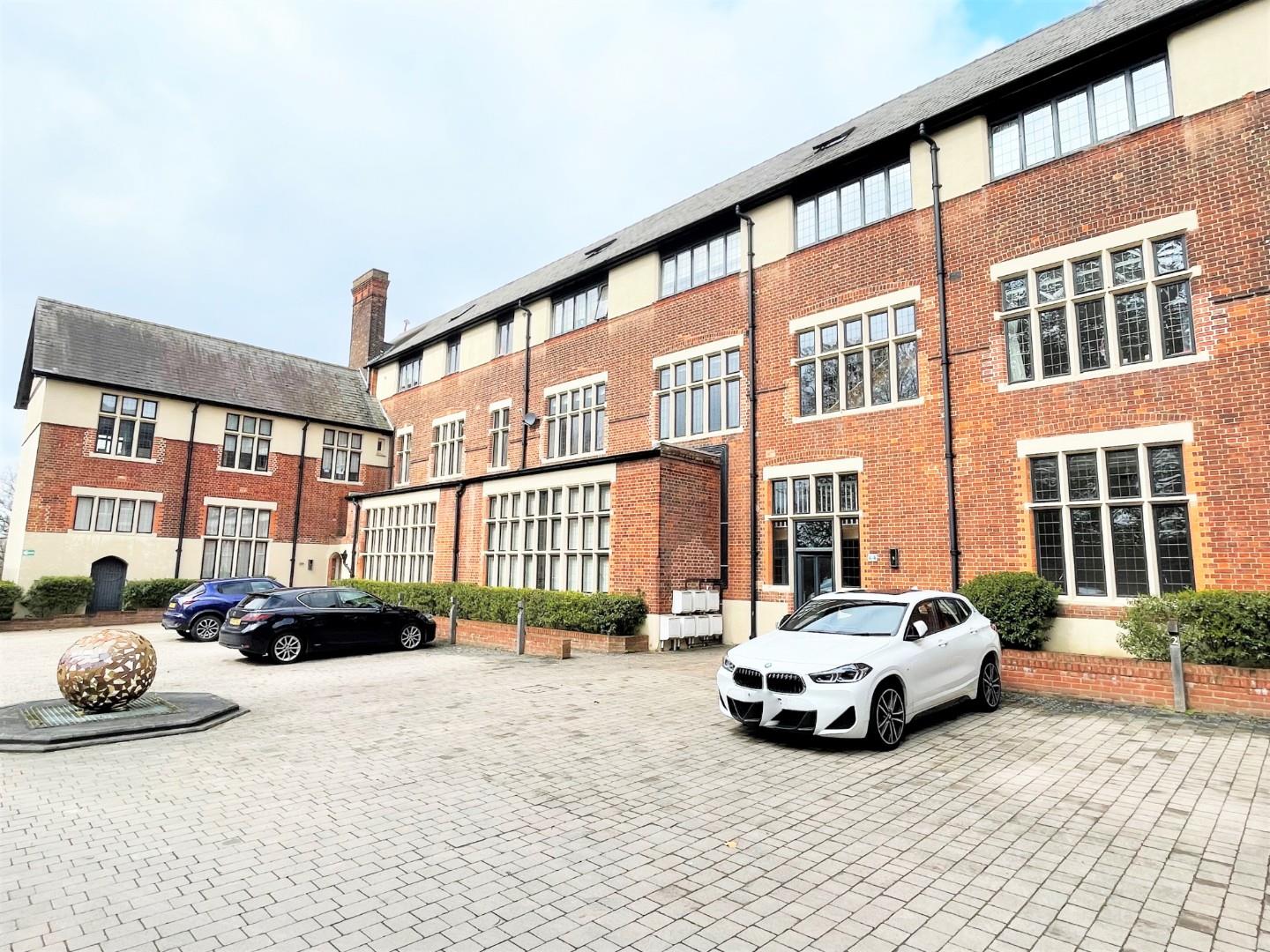 The Ridgeway, Mill Hill